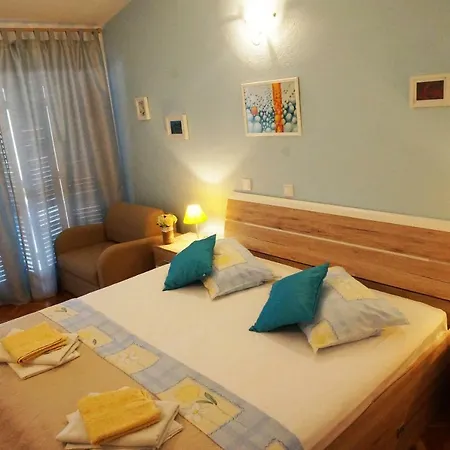 Nuic Apartment *