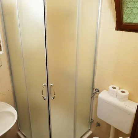 Nuic Apartment *