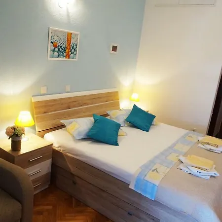 Nuic Apartment *